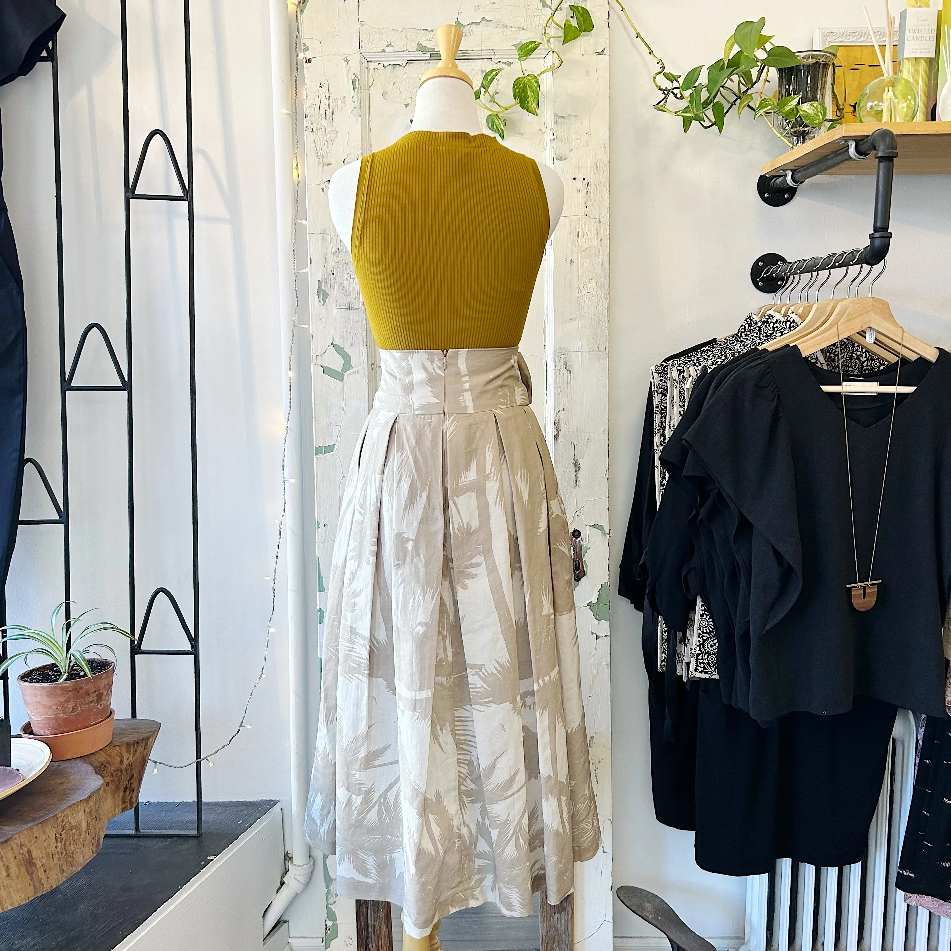 Bodybag by Jude // Paloma Belted Skirt Palmier