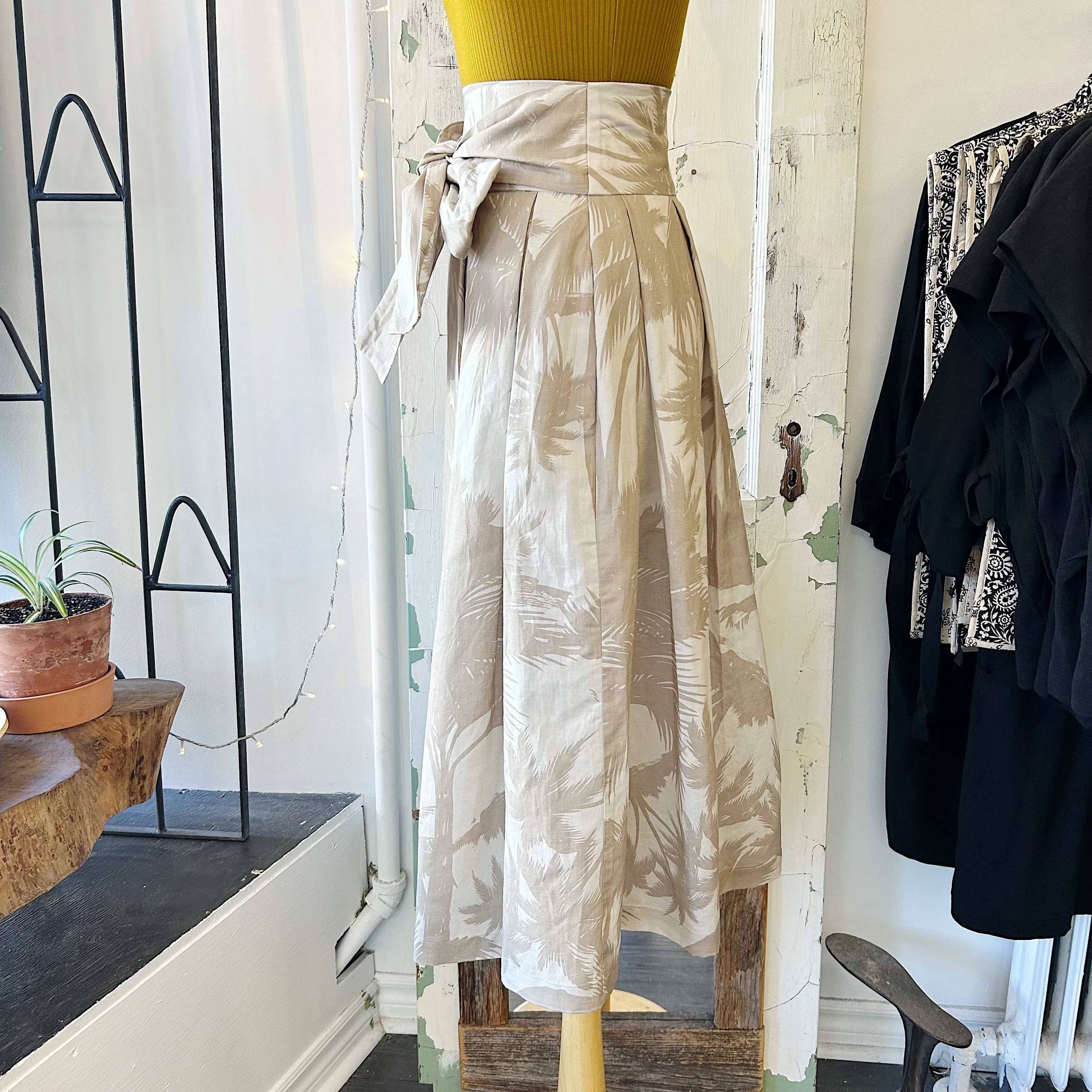 Bodybag by Jude // Paloma Belted Skirt Palmier