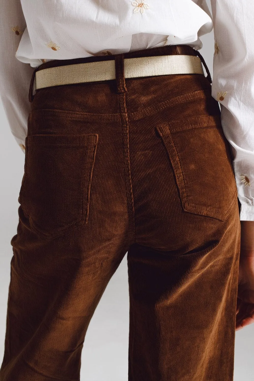Cropped Cord Pants In Brown