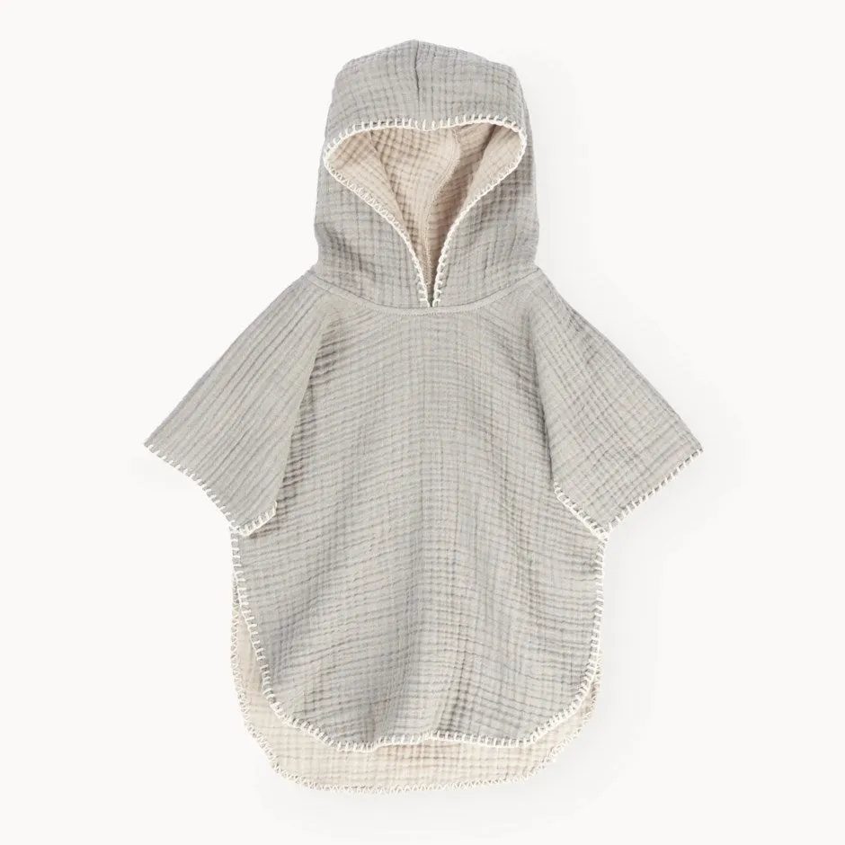 Kid's Poncho in Moss