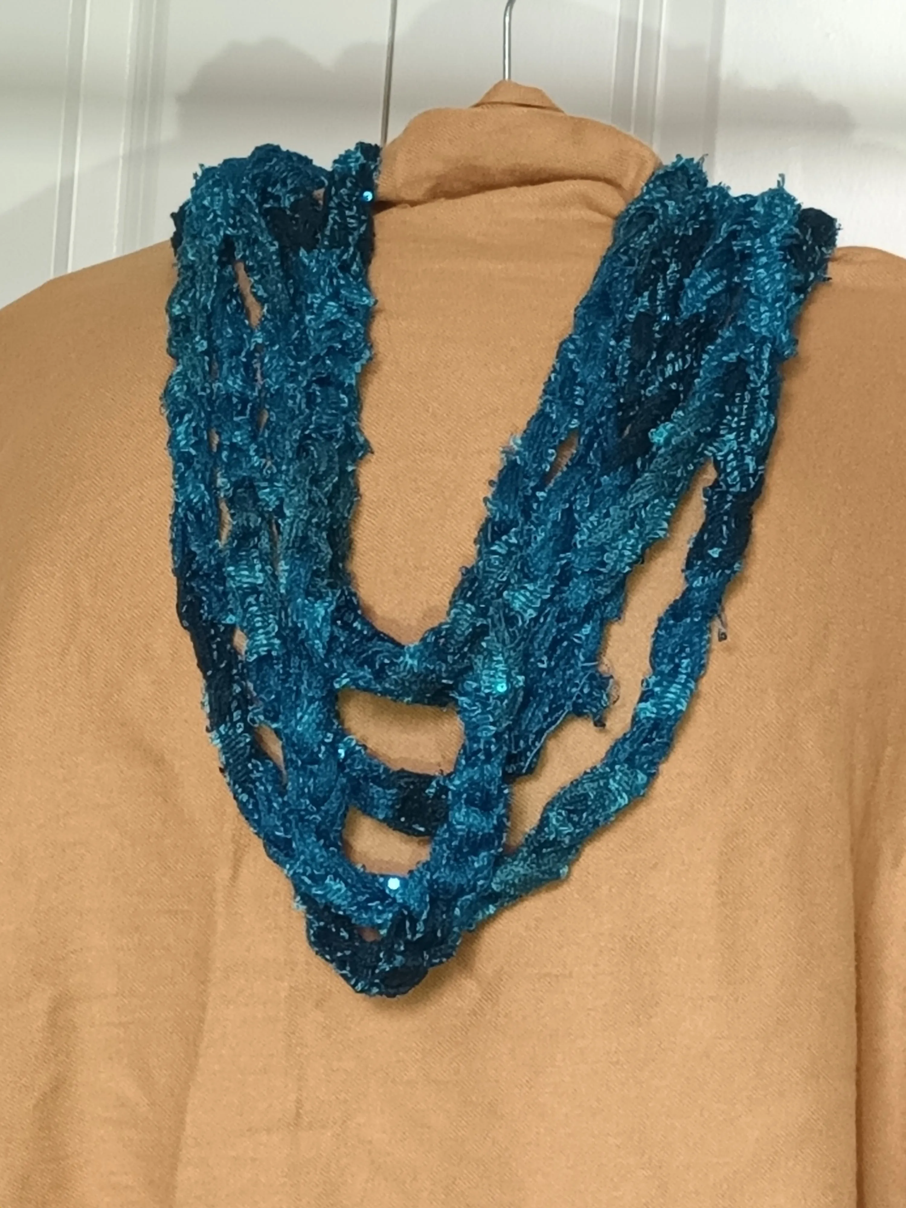 Multibraid fashion scarf in Teal