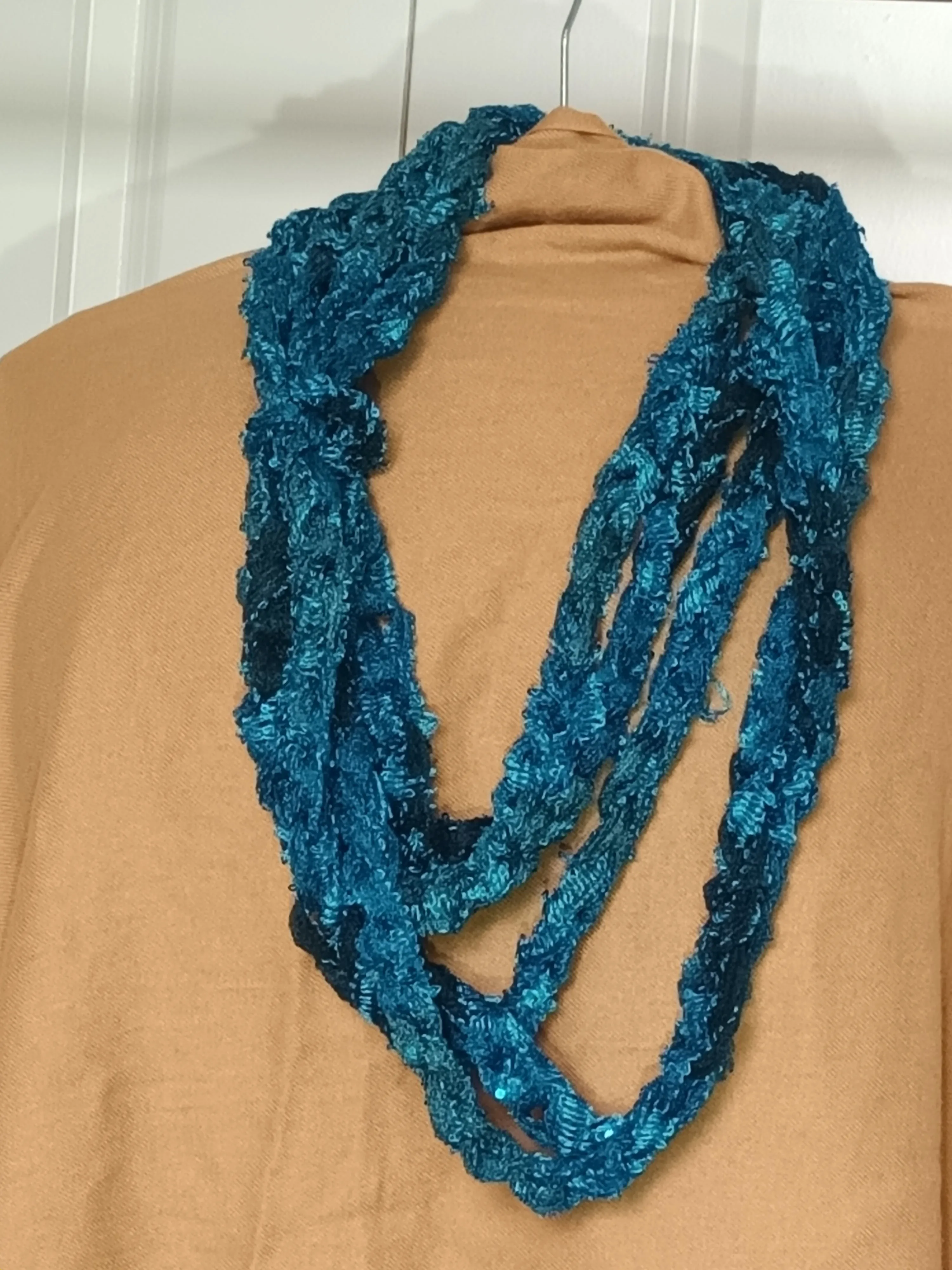 Multibraid fashion scarf in Teal