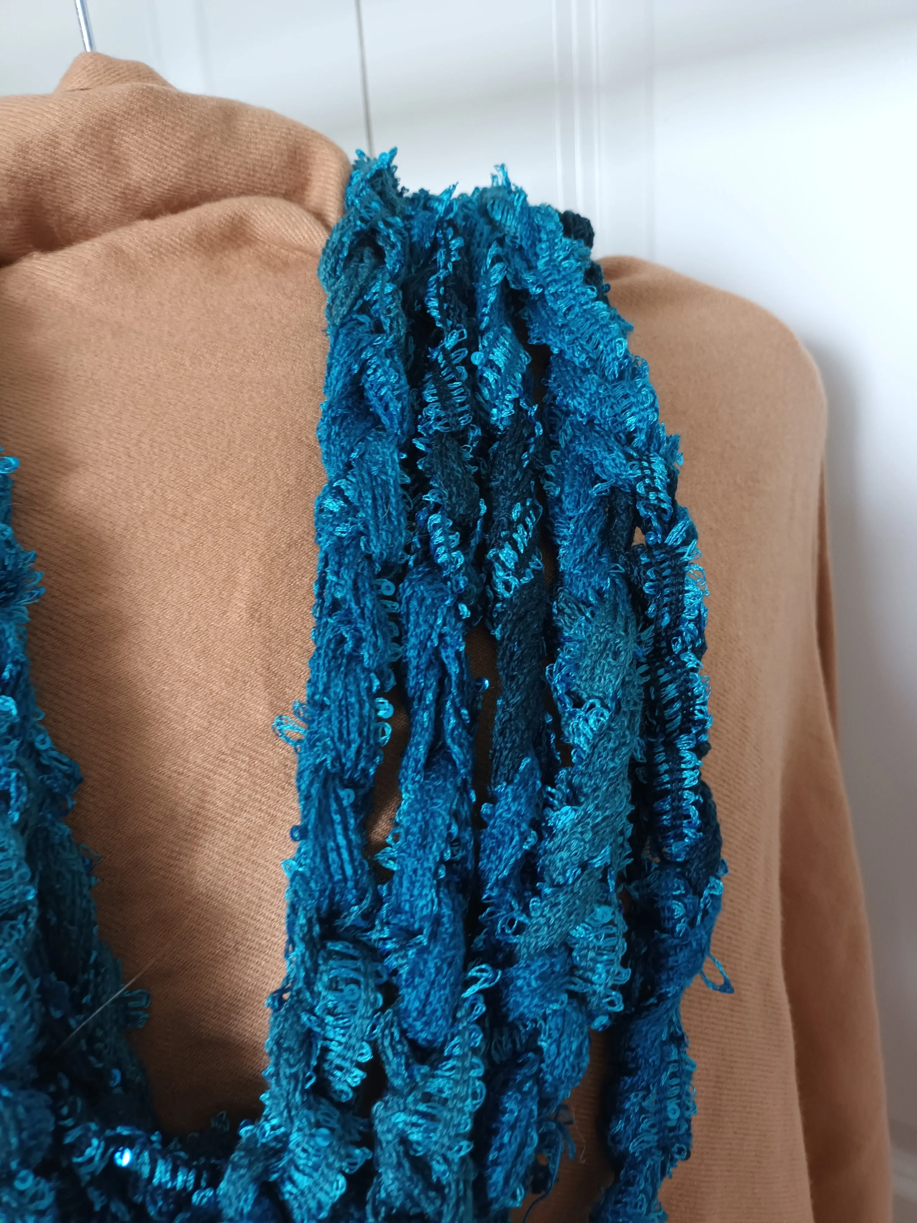 Multibraid fashion scarf in Teal